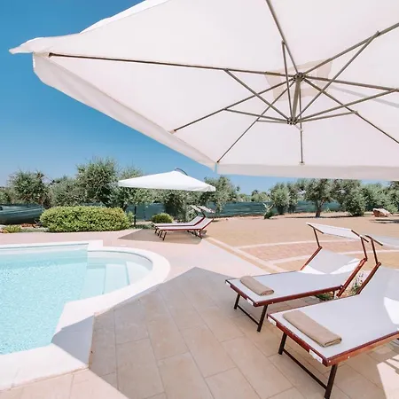 別荘 Trullo Malvischi With Pool アルベロベッロ