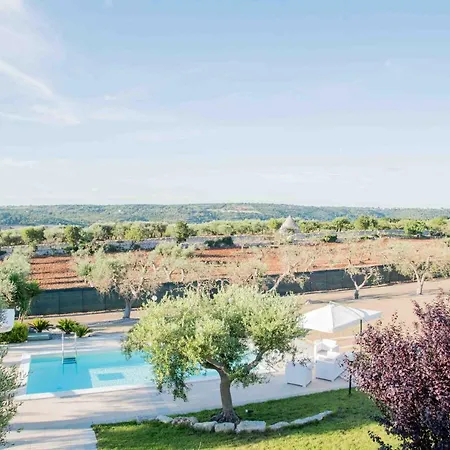 Trullo Malvischi With Pool アルベロベッロ