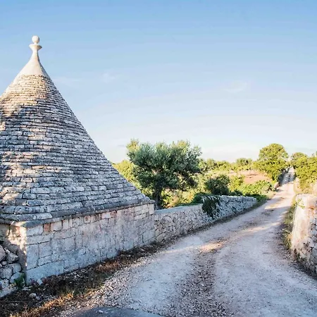 Trullo Malvischi With Pool Holiday home *