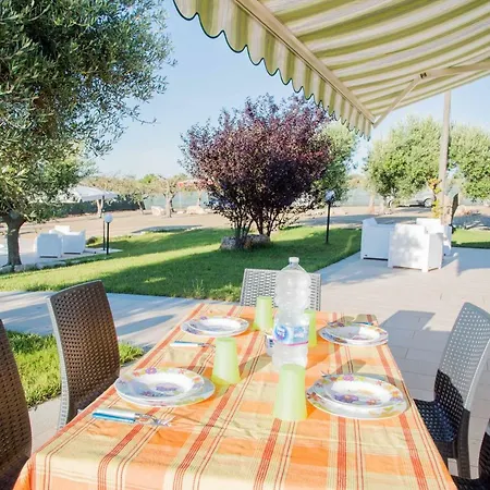 Trullo Malvischi With Pool *